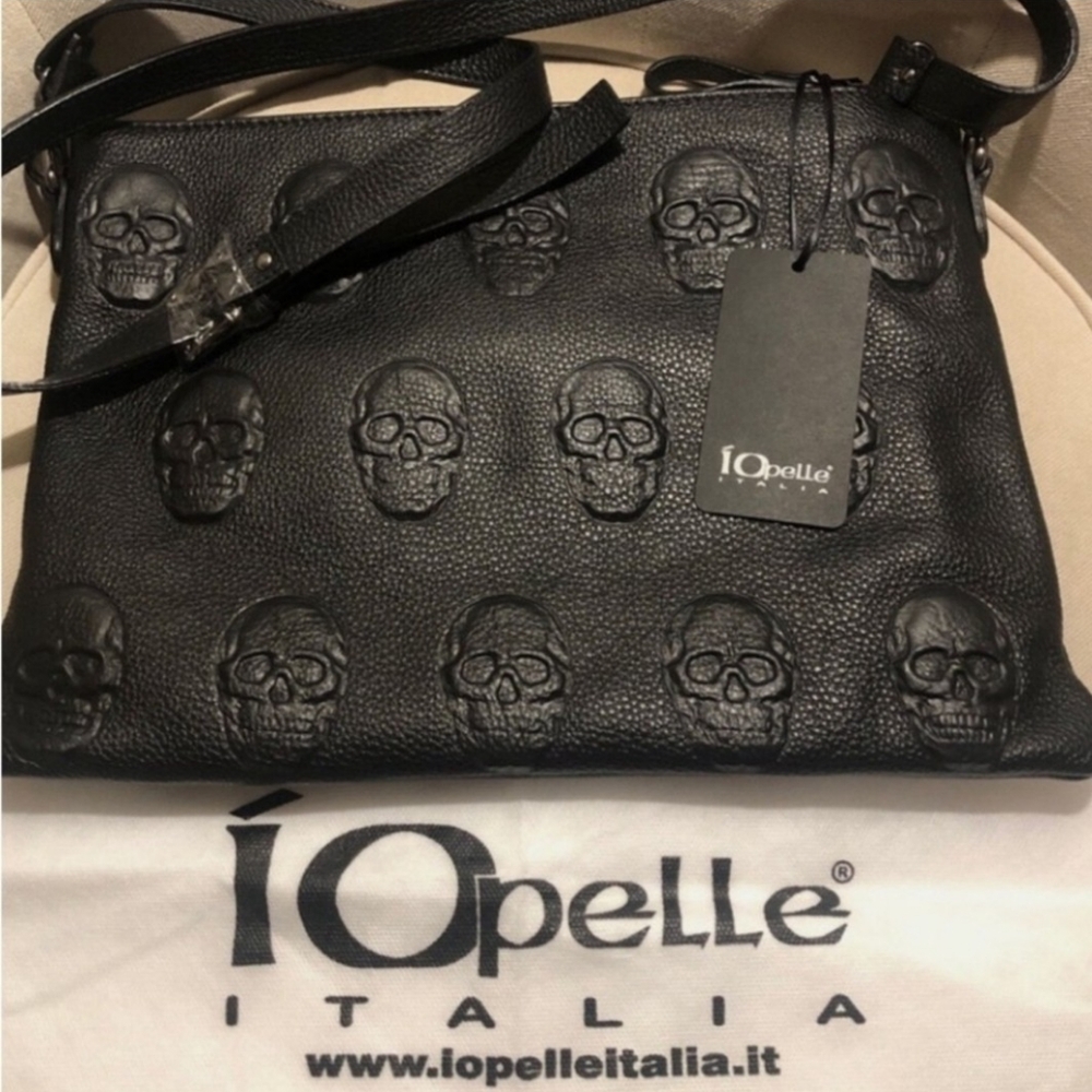 IOPELLE Italia Antonio Cristiano skull embossed leather crossbody/purse